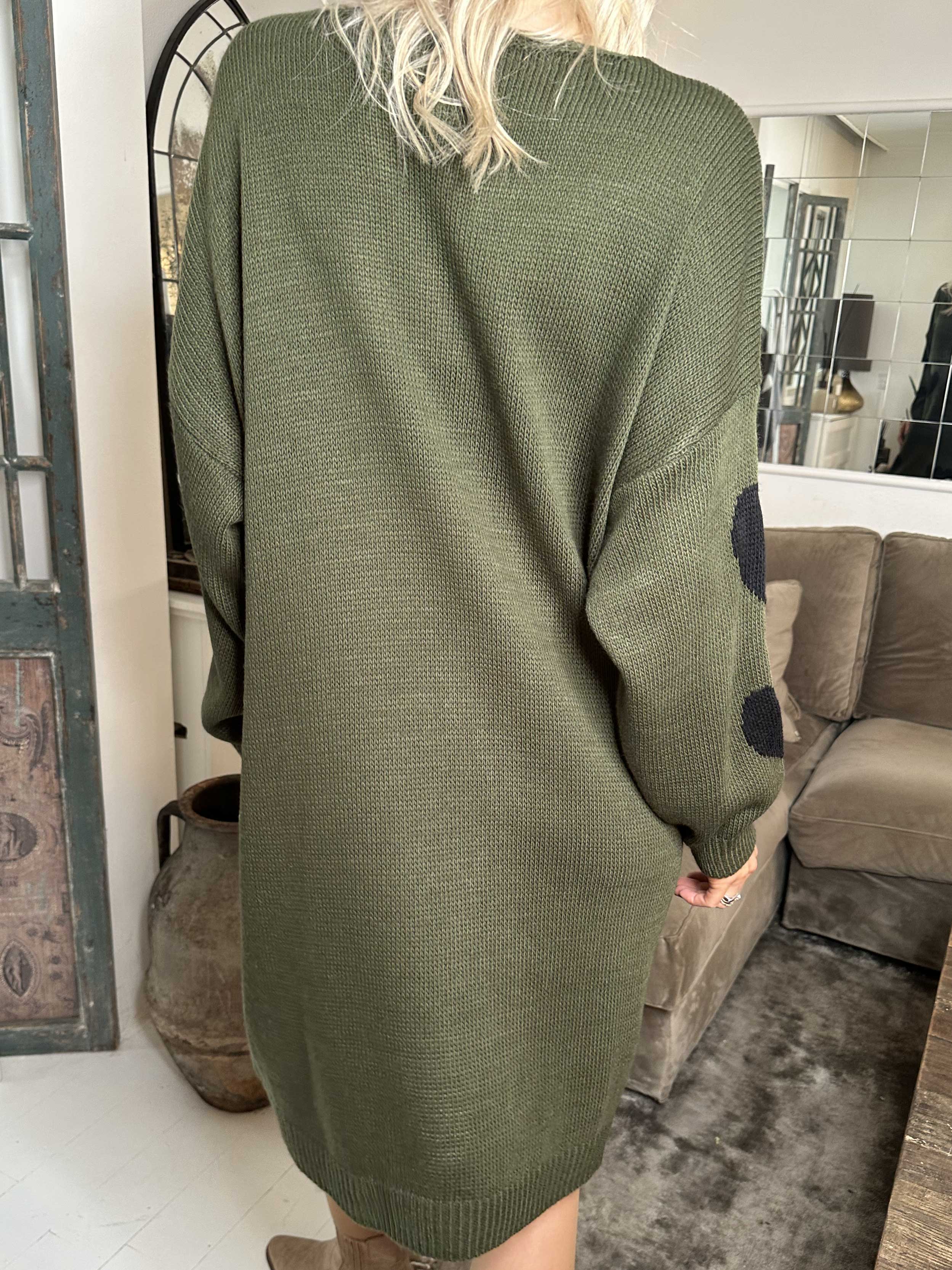 Lela - Strikkjole med hjerter